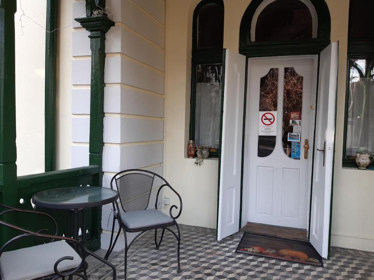 Szalay Villa Veszprém Exterior foto